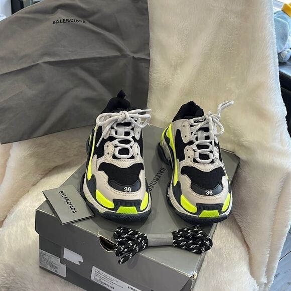 Balenciaga sneakers  - Picture 1 of 12